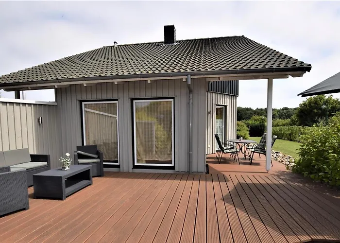 Haus Nemo Kranichring 118 *